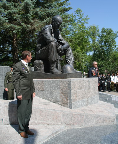 Открытие памятника Погибшему солдату